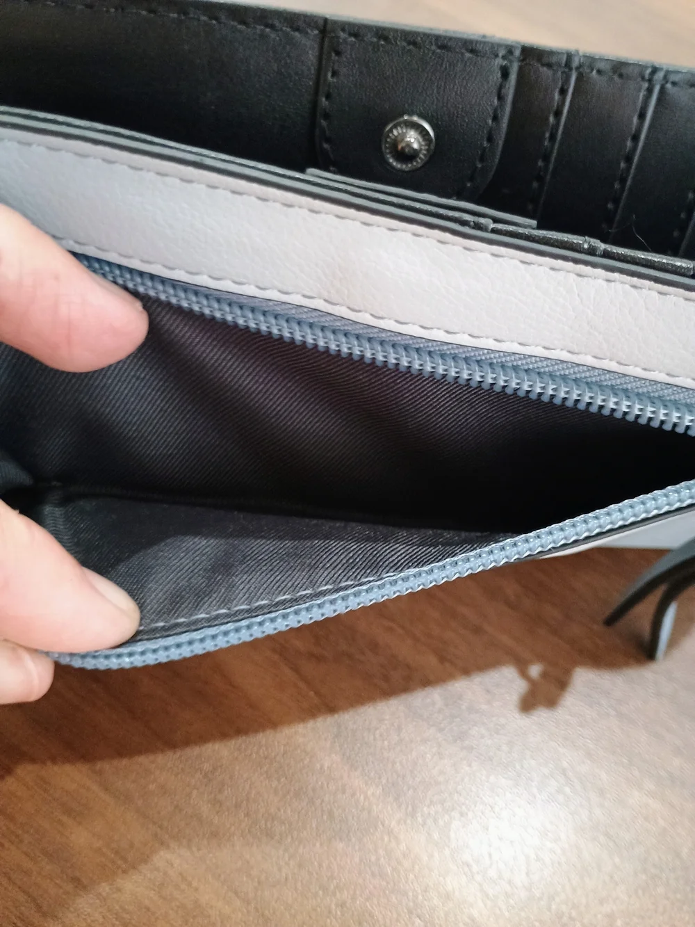 Simply Vera Vera Wang Light Blue Zip Wallet